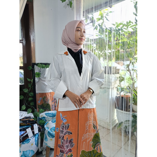 Kemeja Putih Klasik